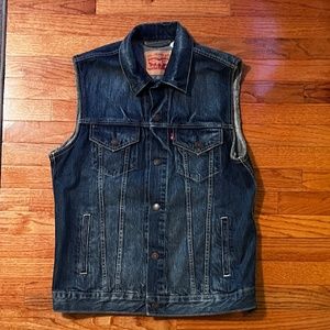 Levi’s Men’s Denim Vest Size Large